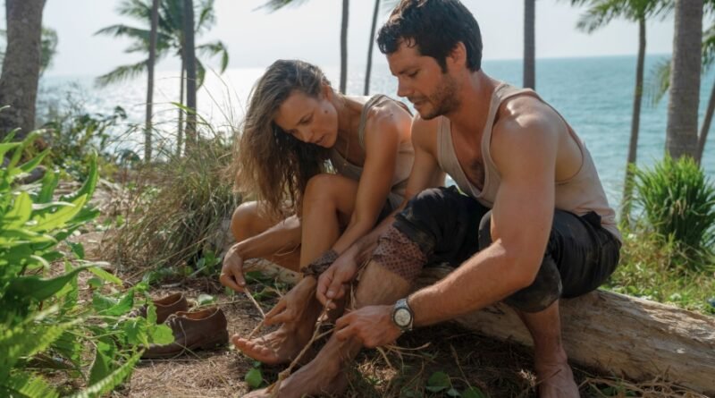 Rachel McAdams como Linda Liddle e Dylan O'Brien como Bradley Preston em Socorro!